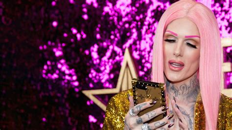 is jeffree star a male|Jeffree Star Defends Himself After Slamming Pronoun Culture